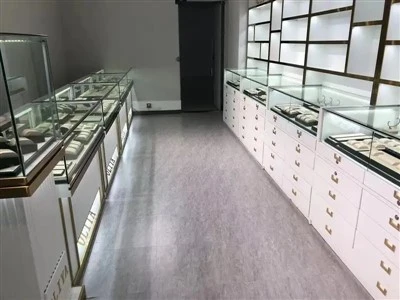 ארון תצוגה לתכשיטי ויטרינה טבעת צבע אפייה לבן