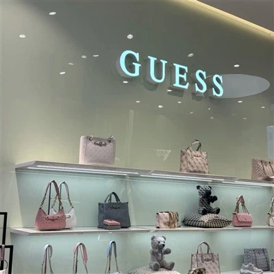 תצוגת תיק עץ