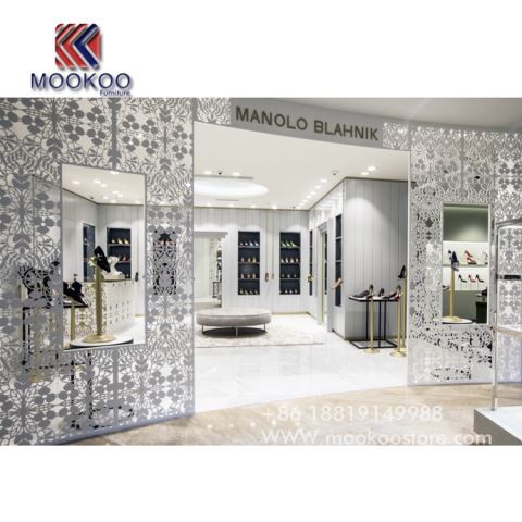 נעליים חנות רהיטים