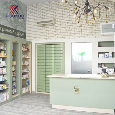 ארון תצוגה של חנות סמים