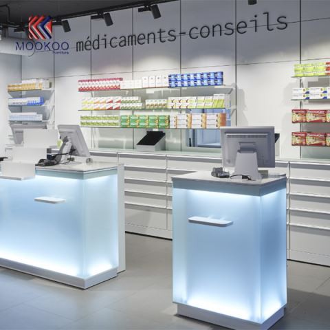 תצוגת תרופות בחנות קמעונאית